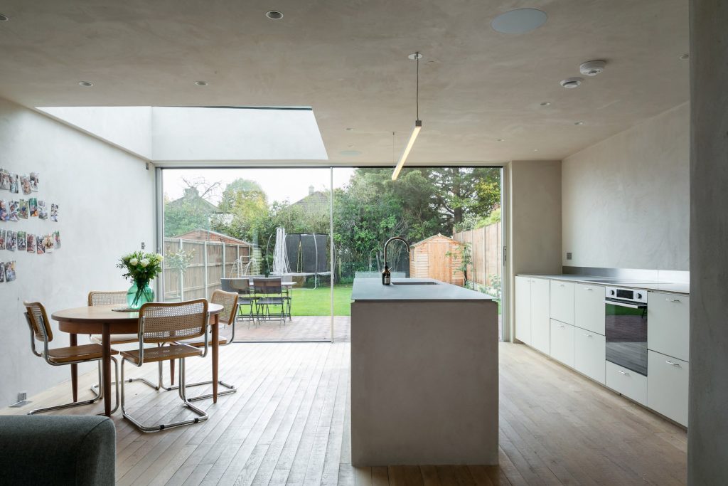 Slimline sliding doors